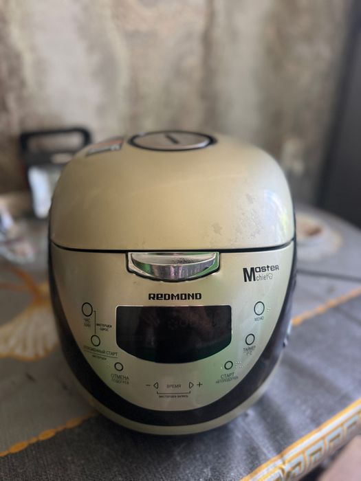 Мультиварка Redmond RMC-M150
