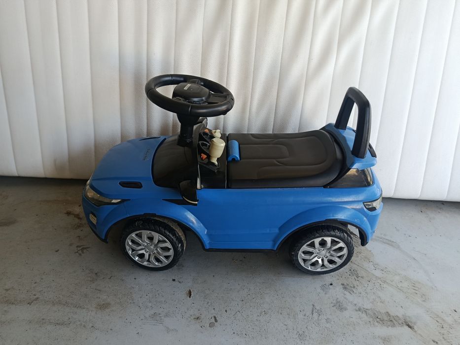 Jeździk dziecięcy chłopięcy niebieski grający licencjonowany Baby Mix Range Rover 12-36msc 23-25kg