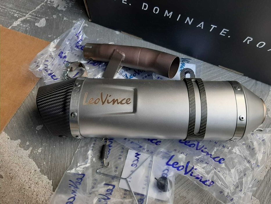 escape leovince honda