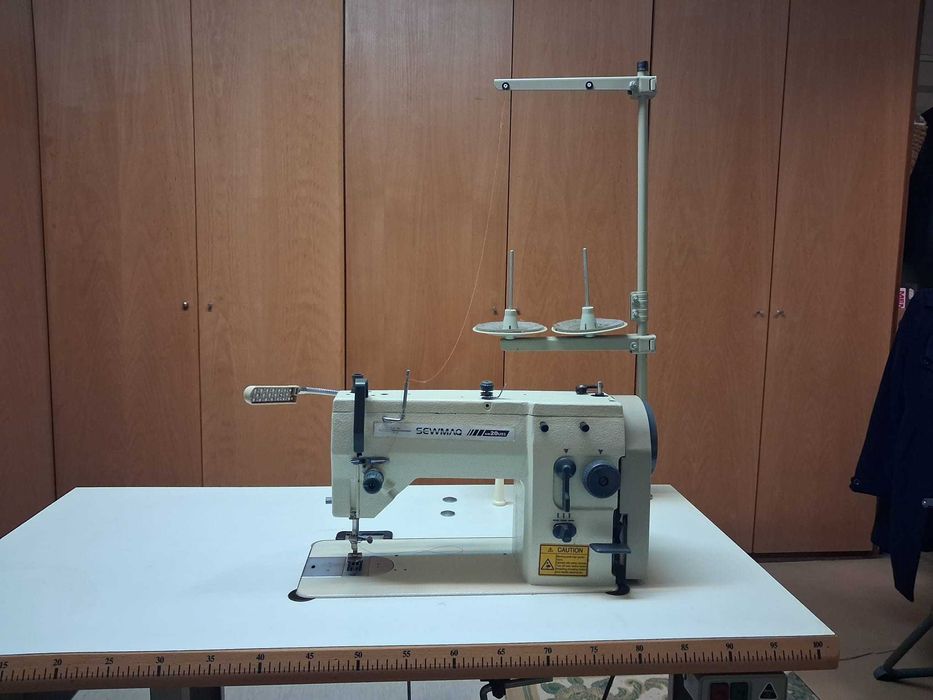 Maquina costura a funcionar 100%