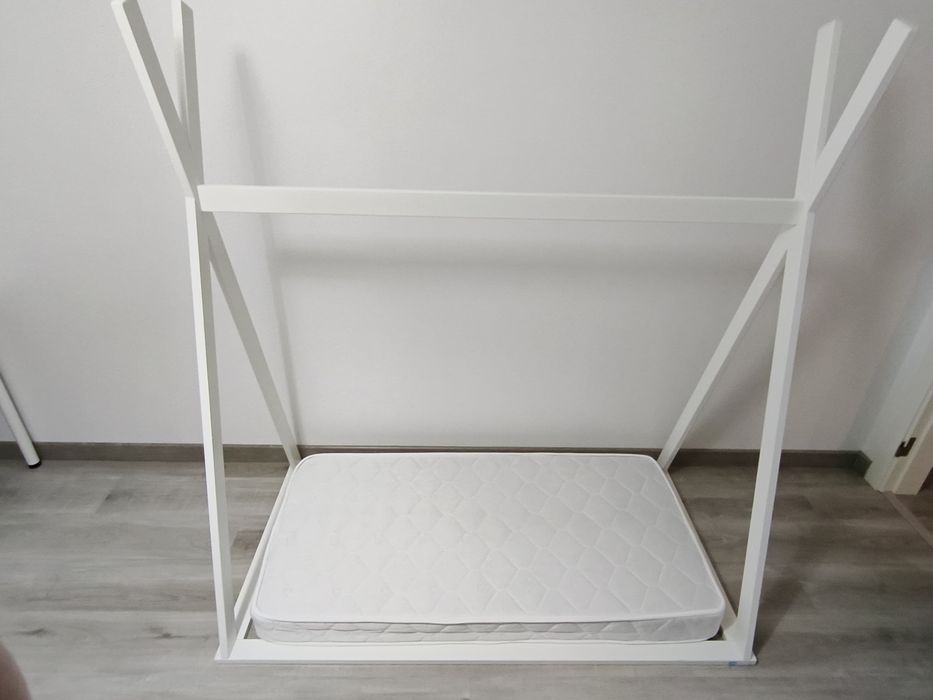 Cama Tipi + colchão - Baby