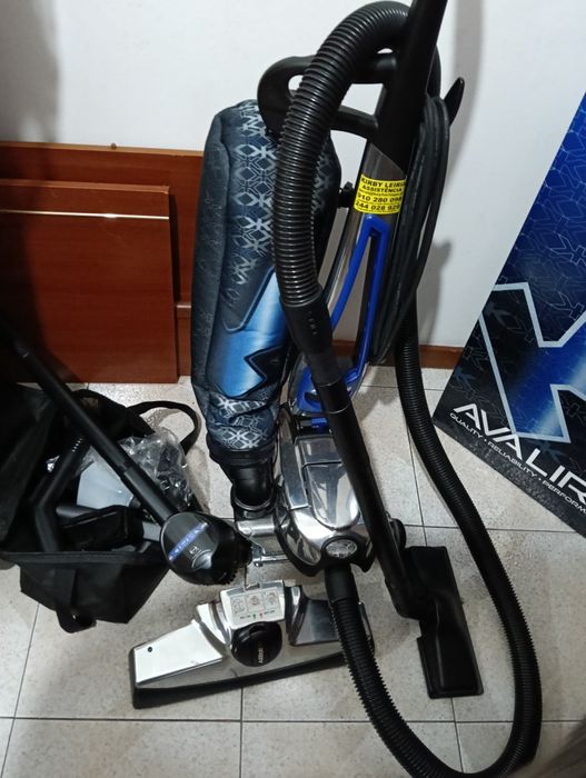 Kirby semi-nova ainda contém as embalagens originais