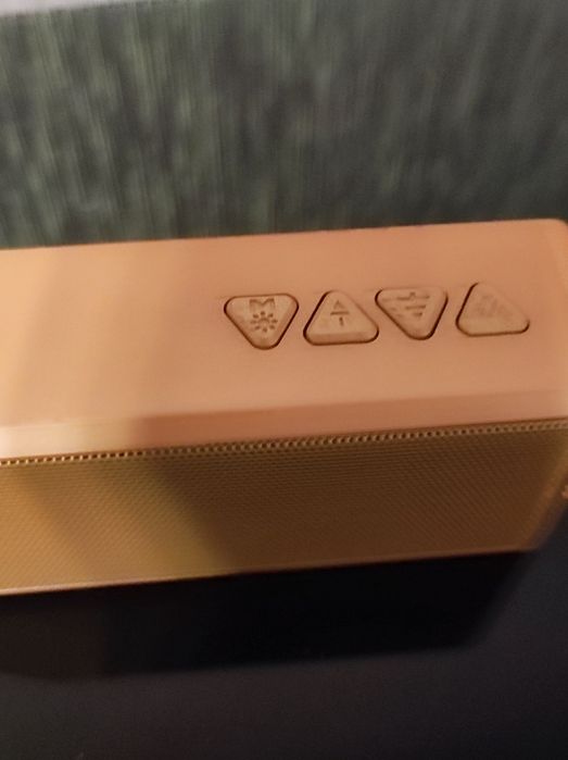 Портативна колонка