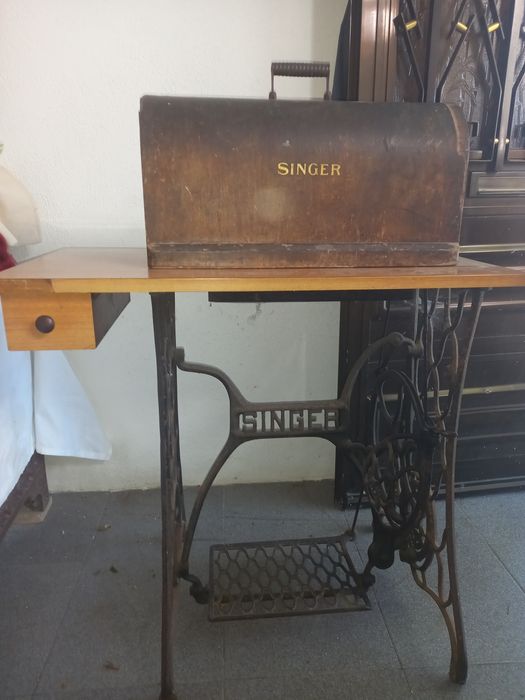 Máquina de costura Singer