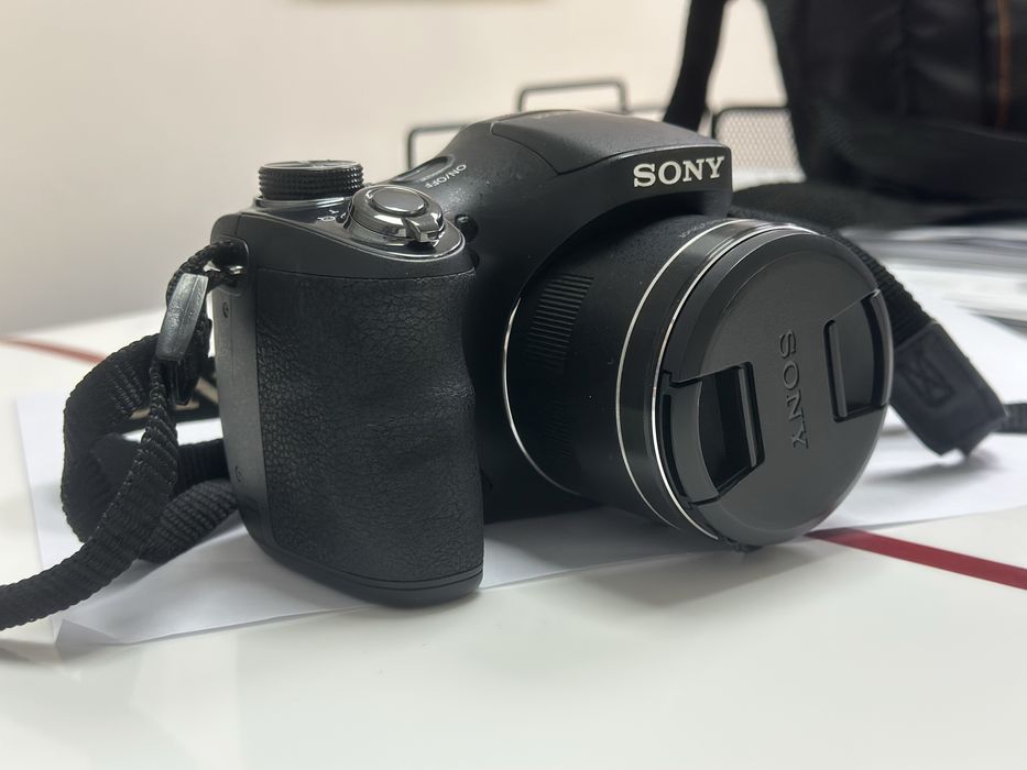 Продам фотоапарат Sony DSC-H300