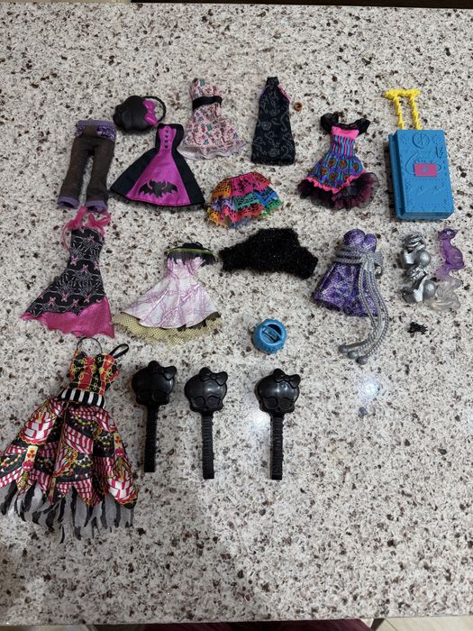 Аксесуари та одяг від монстер хай | monster high
