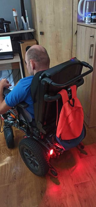 iChair Mc2 RS. Wózek elektryczny 13,5 km/h – okazja dla majsterkowicza