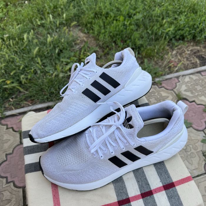 Кроссовки Adidas Swift Run 22 Grey, 47 размер, Оригинал, Кросівки
