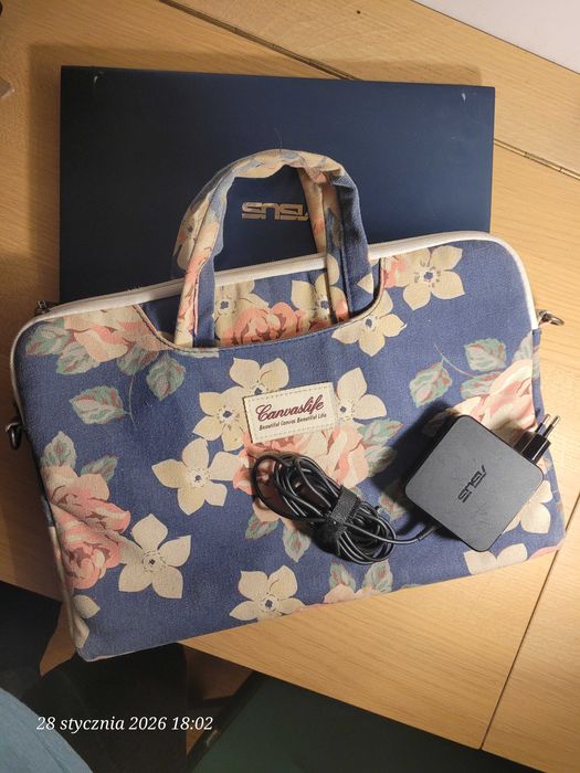 ASUS ZenBook 14 UX433FA Windows 11 PRO, NETBOOK