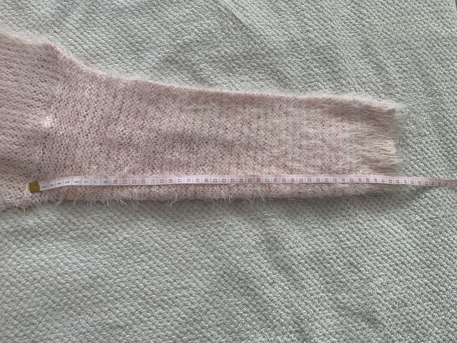 Miękki, puszysty sweter