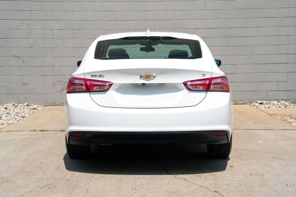 Chevrolet Malibu      2020