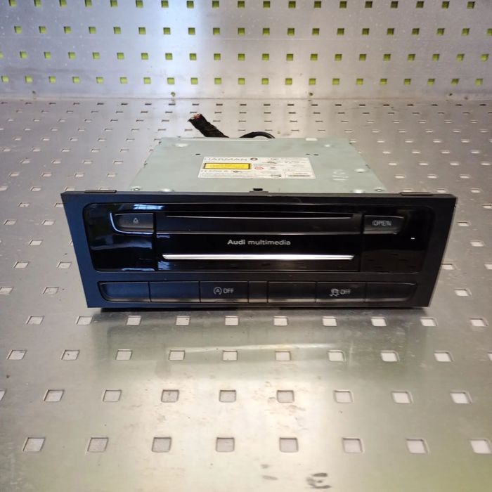 Czytnik kart radio Audi A4 A5 Q5 8R1035670F