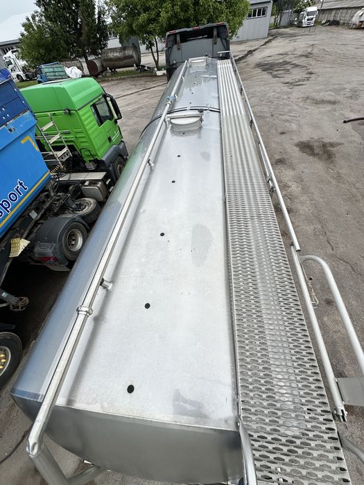 Цистерна Van Hool T300