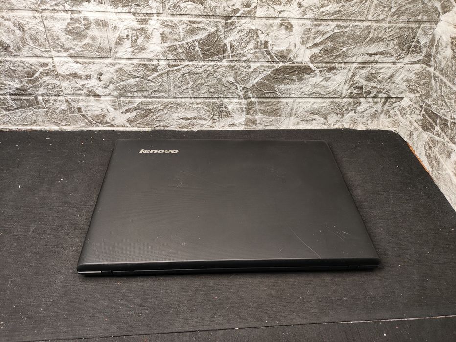 Lenovo G70-35 17.3"
