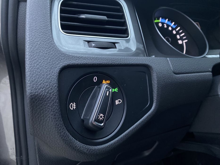 Volkswagen e-golf 24кВт 2014p