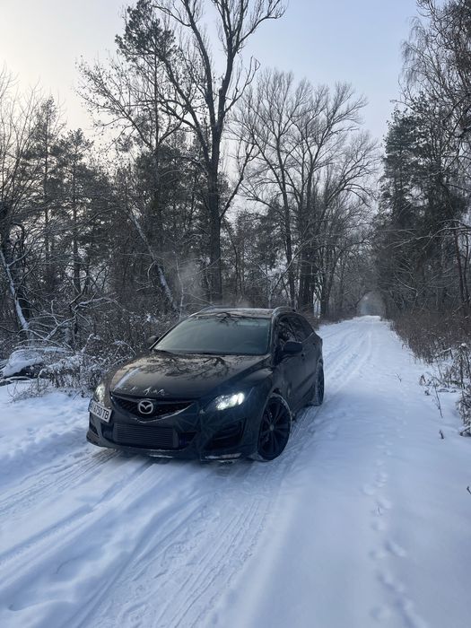 Автомобіль mazda 6