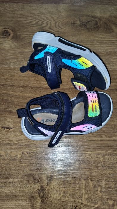 16 см світло відбивні босоніжки, сандалі