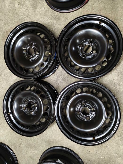 Felgi stalowe Opel Corsa E 6Jx15" 4x100 et39 FS26