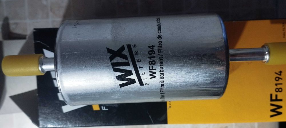 Фільтр паливний WIX WF8194