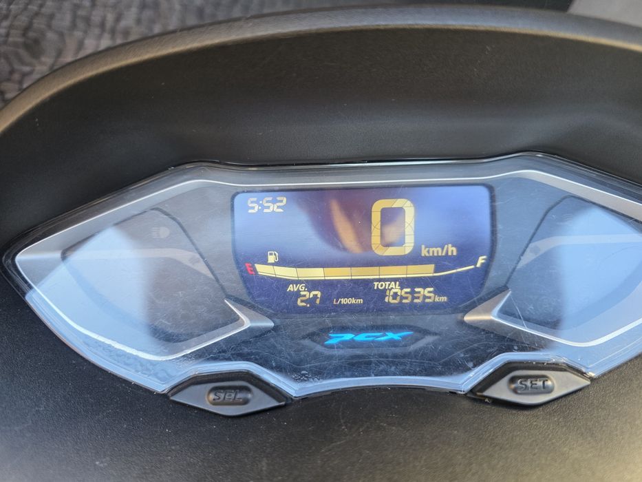 Honda PCX 125 ABS – 2024 – Garantia Honda – Revisões na Marca – Mala