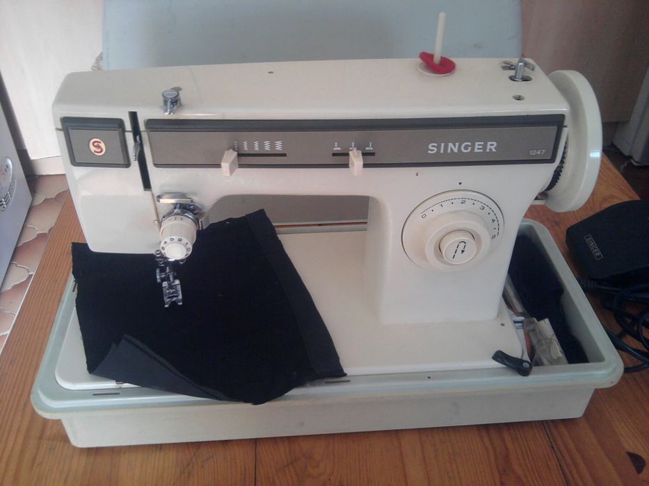 Máquina costura Singer