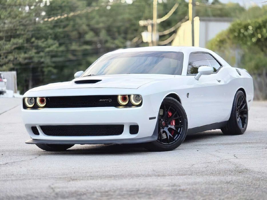 Dodge Challenger SRT Hellcat      2017