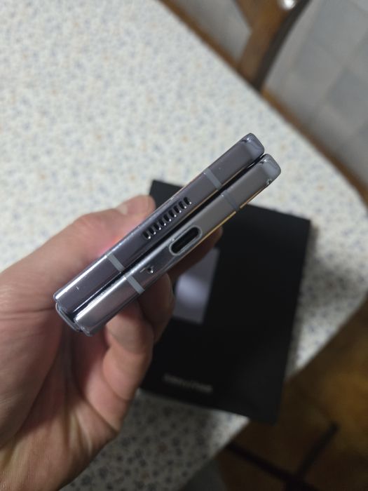 Samsung Galaxy Z Fold 5 256GB Ice Blue – Bom estado, desbloqueado