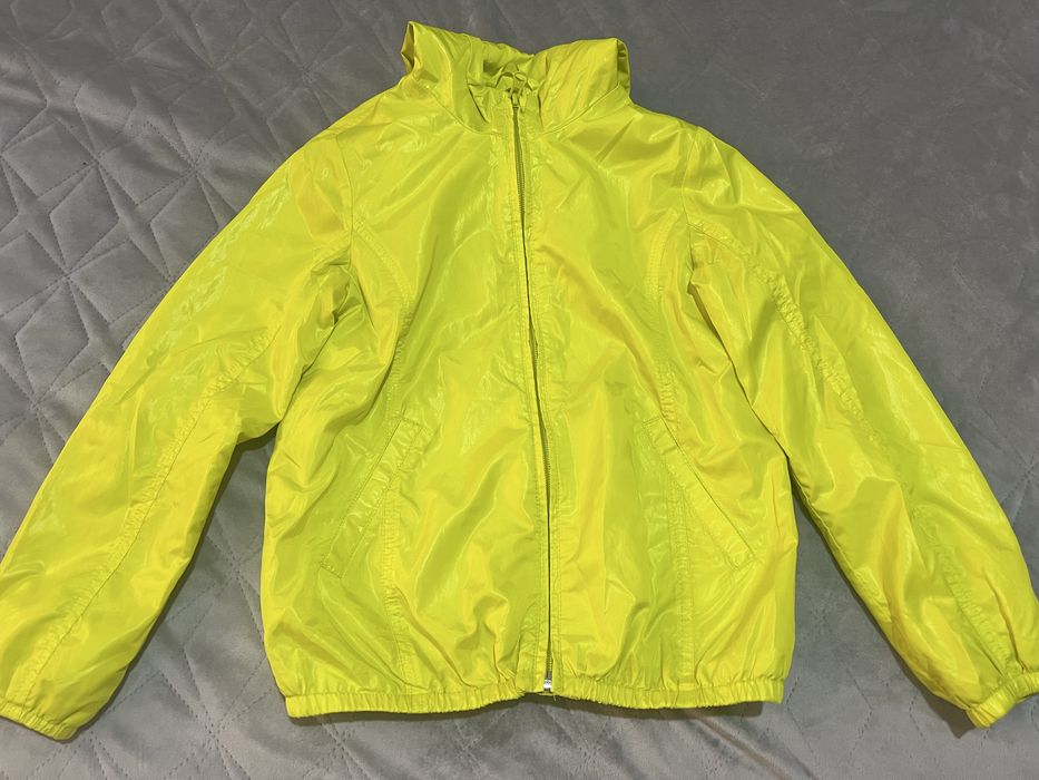 Ветровка на девочку