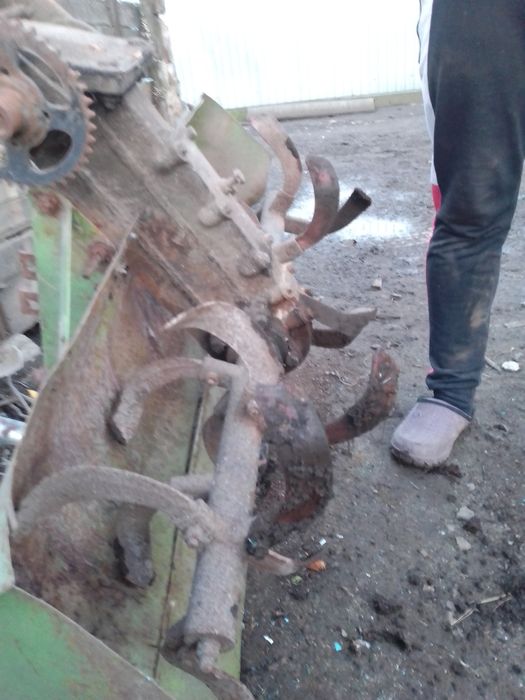 фриза мотоблока важкого в задовільному стані продаю по нинадо