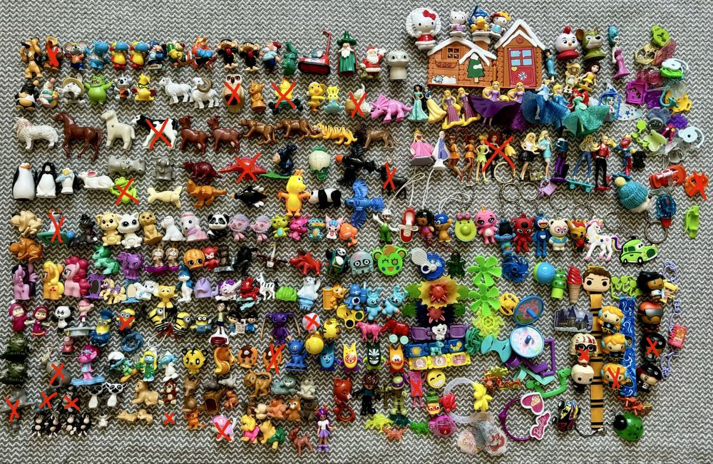 Киндер игрушки кіндер іграшки фигурки фігурки Миньоны Harry Potter