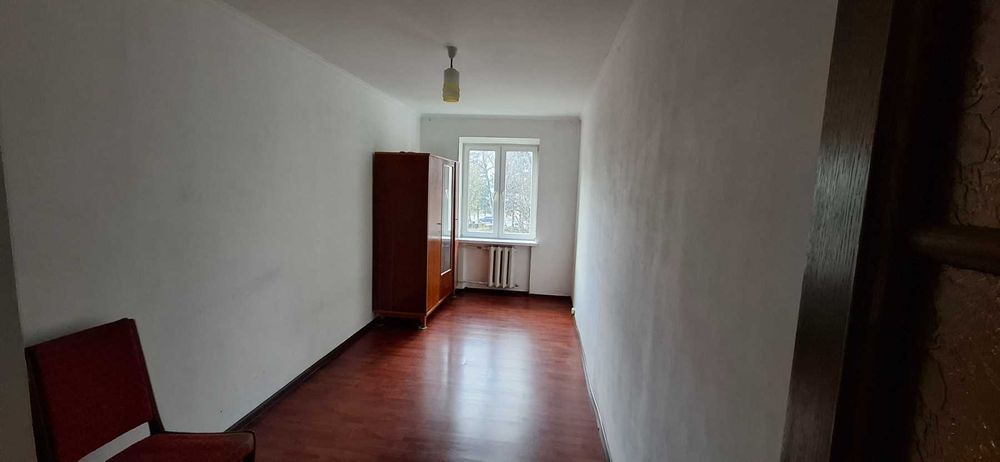 Продається 2 кімнатна квартира в цегляному будинку м.Бурштин