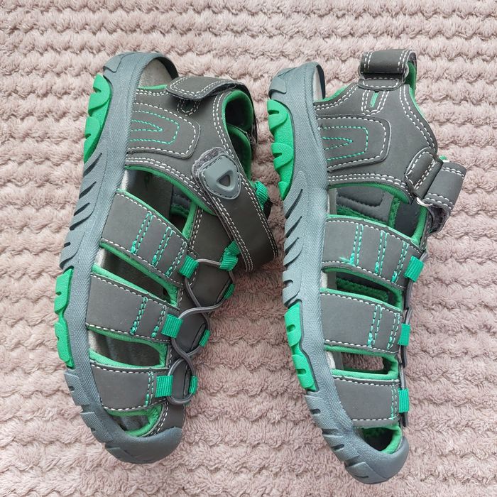 Sandałki chłopięce 35 walky nowe