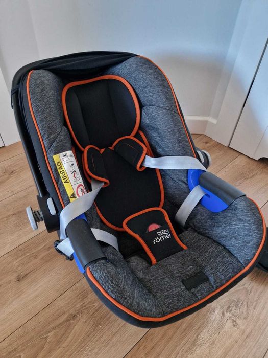 Wózek JEDO TAMEL + fotelik Britax Romer Baby-safe i-Size z bazą isofix