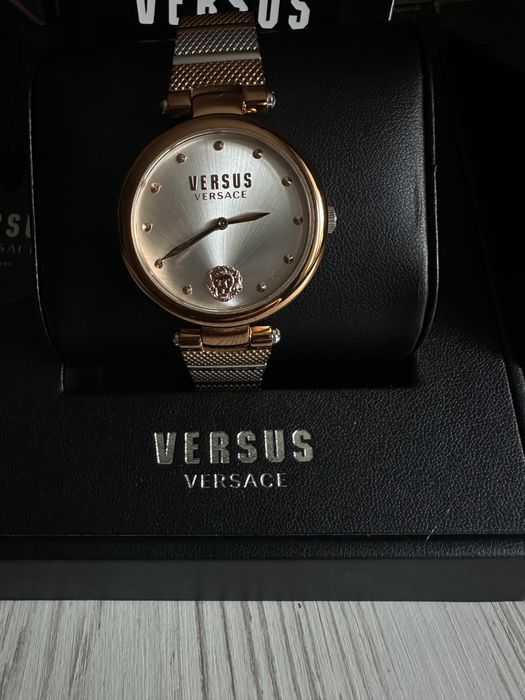 Годинник versace versus жіночий