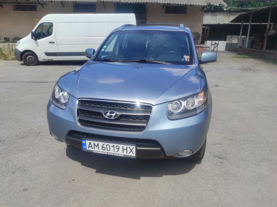 Продам автомобіль Hyundai santa fe