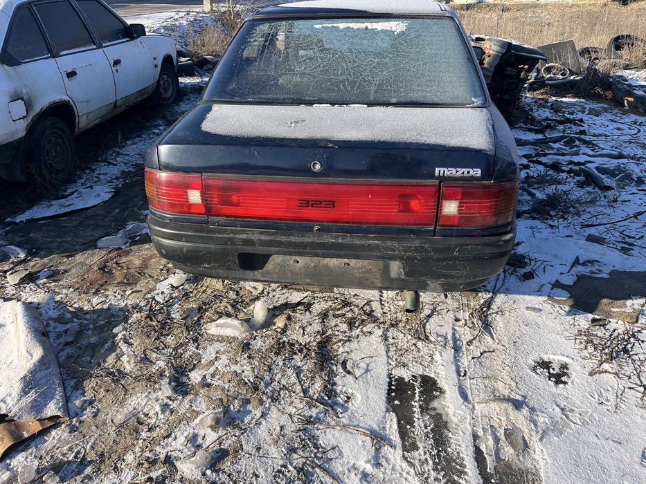Мазда 323 1993 год дізель 1.7 по запчастям