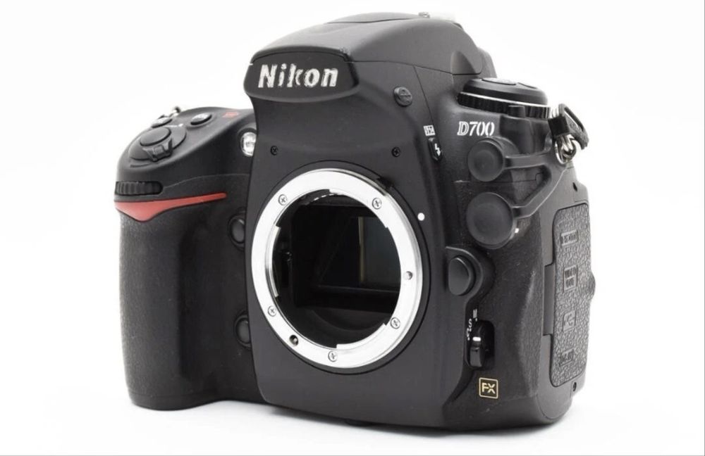 Nikon D700 Full Frame FX 12.1MP Muito Bom Estado Profissional