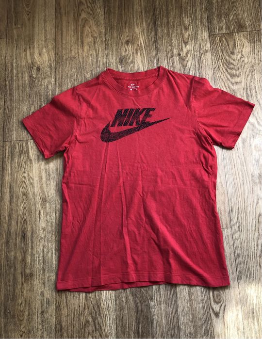 Футболка Nike Tee
