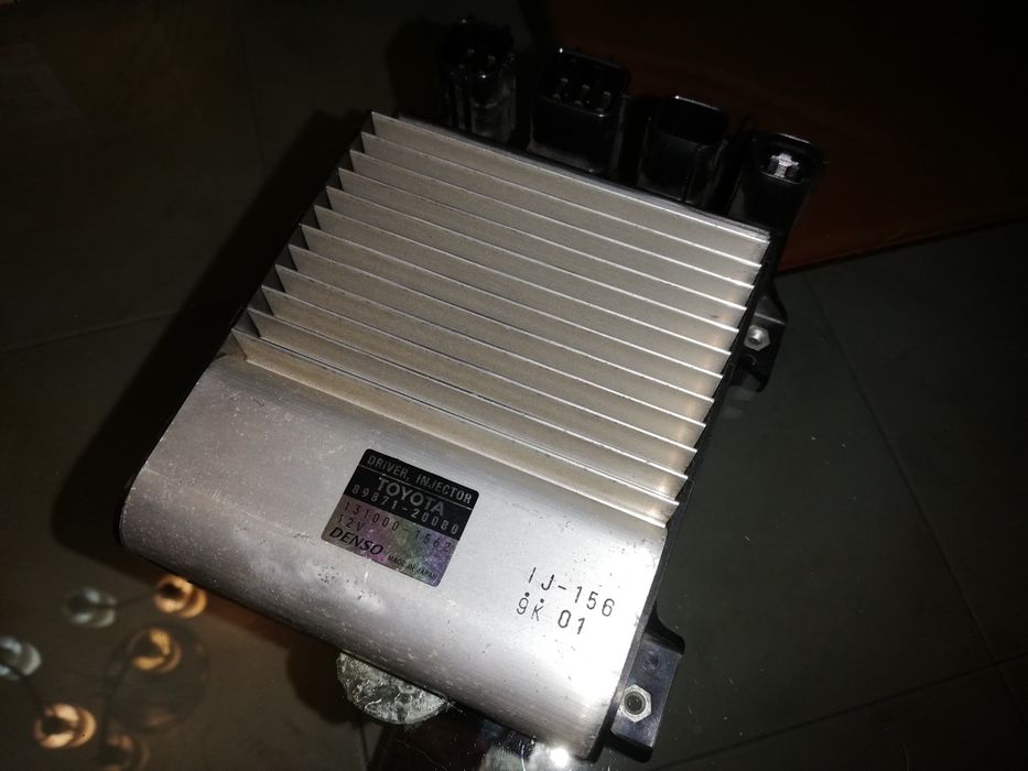 Centralina de injeção avensis t27 diesel Avariada