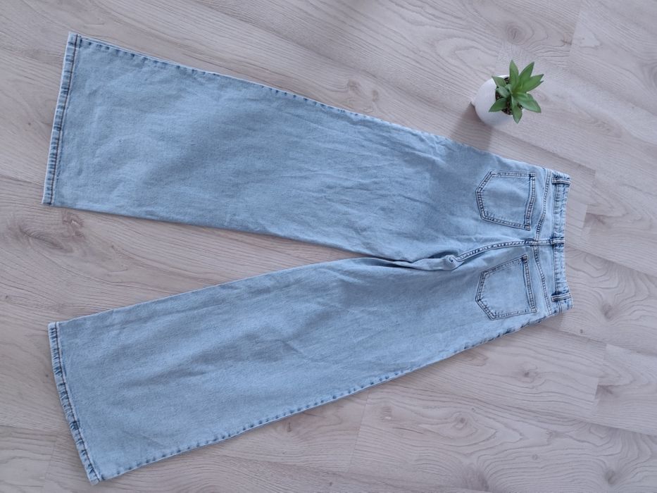 Szerokie jeansy z wysokim stanem XS