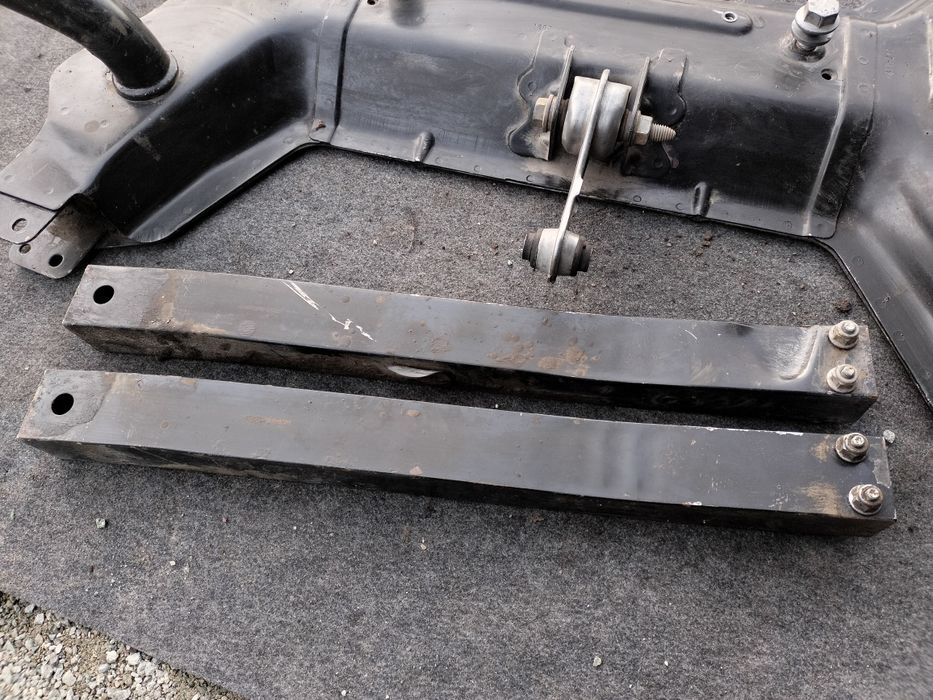 Підрамник LADA Vesta