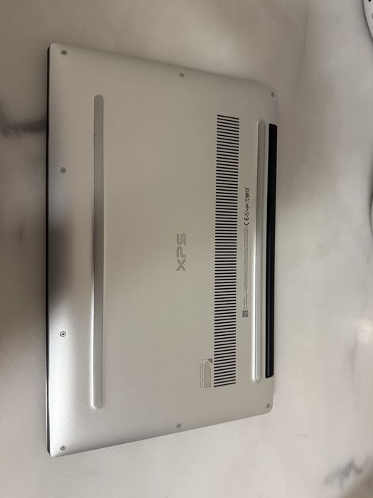 Dell XPS 13 (2020) i7 16GB RAM e 512 GB SSD