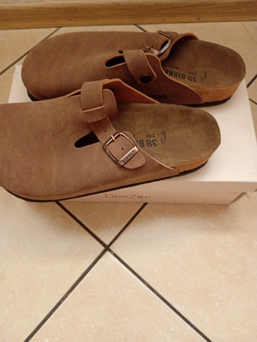 Nowe klapki damskie mule