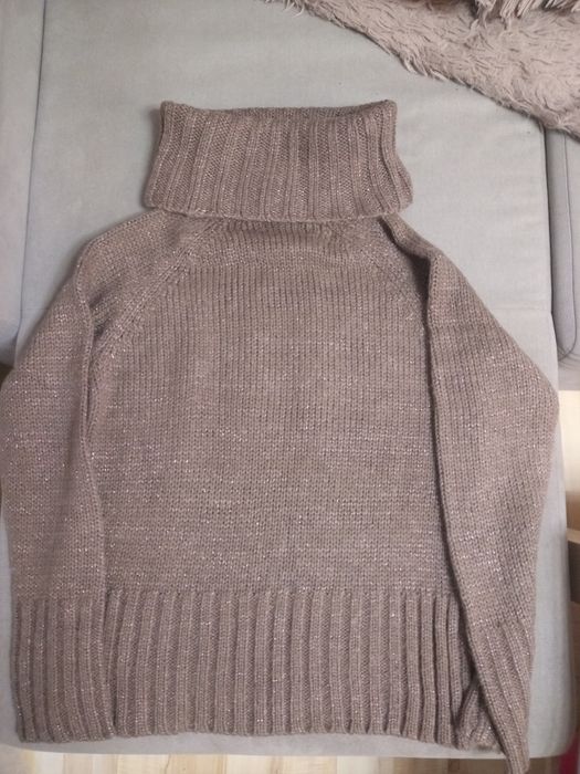 Damski sweter Reserved