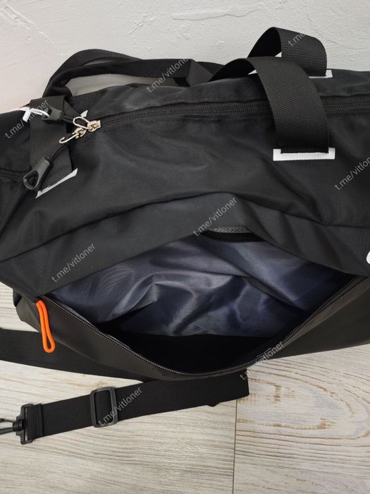Спортивная сумка Nike Radiate Black