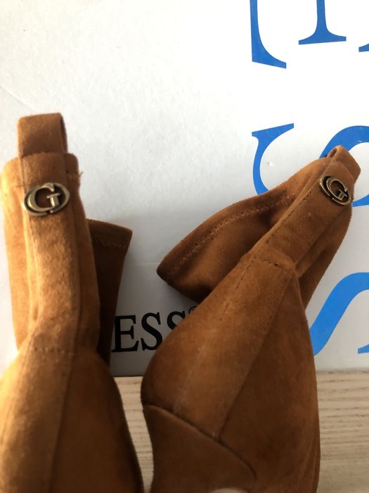 Botas Guess castanhas