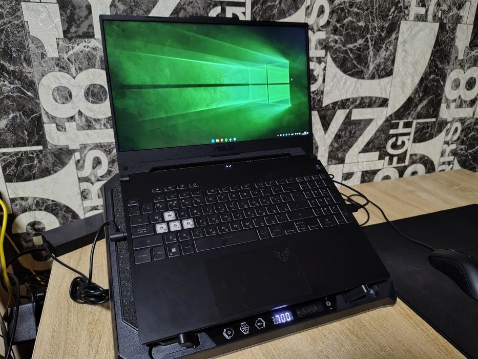 Підставка для охолодження ноутбука Dyxon