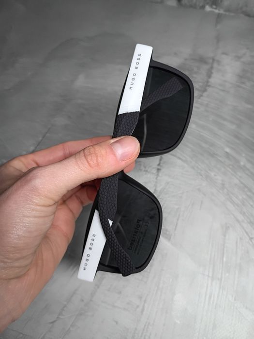 Hugo Boss Polarized чоловічі сонцезахисні окуляри 2026