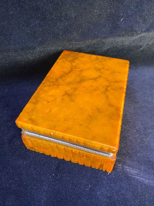 szkatułka alabaster 1960 r