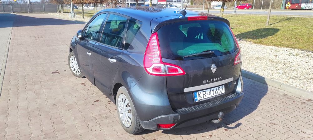Renault Scenic III 1.9 CDTI